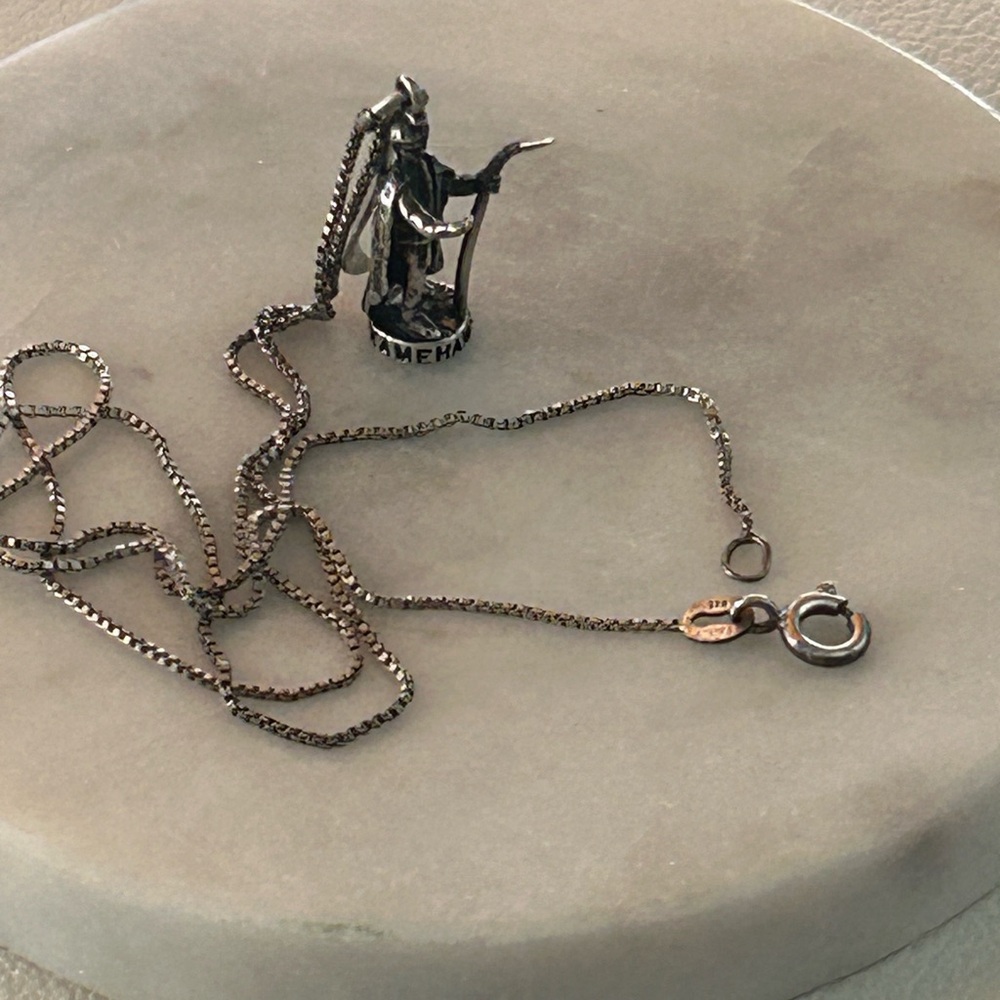 “King Kamehameha & Maui” Sterling Silver Charms & Box Chain - Picture 5 of 9